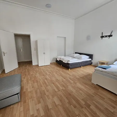 Sfn בית אירוח ברגיש גלאדבך